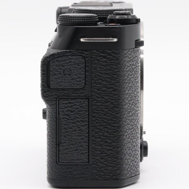 美品＞FUJIFILM X-M5 ボディ ブラック｜シャッター数657回の新品