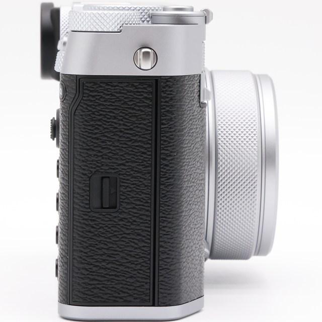 美品＞ FUJIFILM GFX100RF シルバー｜中判1億200万画素×次世代RF