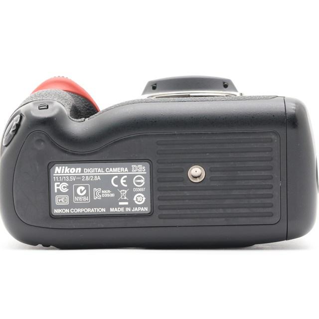 良品＞Nikon D3S ボディ｜プロ仕様フルサイズ一眼レフ｜高感度×高速連  