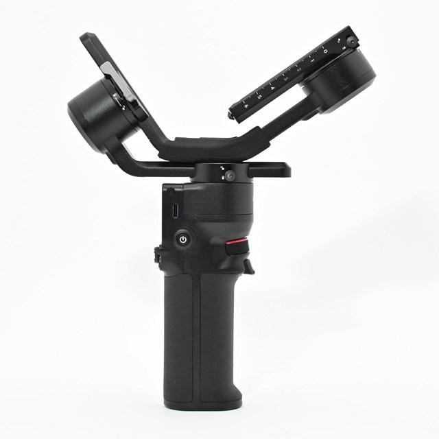 ＜美品＞ DJI RS 3 Mini 3軸ジンバル 軽量スタビライザー｜小型ミラーレス対応｜滑らかな映像撮影を実現｜新品同様 |  | 06