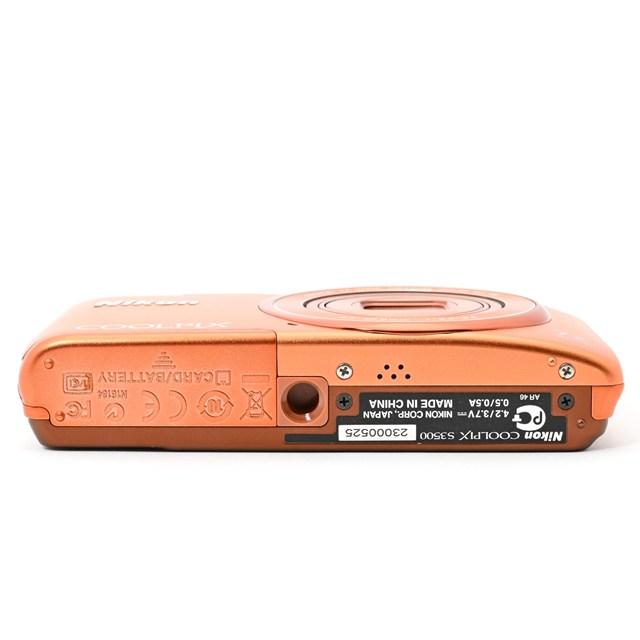 美品＞ Nikon デジタルカメラ COOLPIX S3500 アプリコットオレンジ