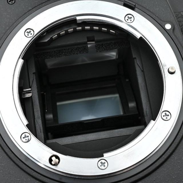 良品＞Nikon D200 ボディ｜シャッター数16,000枚｜付属品完備｜堅牢