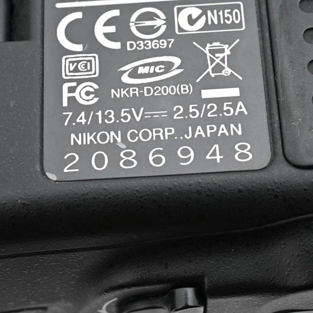 良品＞Nikon D200 ボディ｜シャッター数16,000枚｜付属品完備｜堅牢