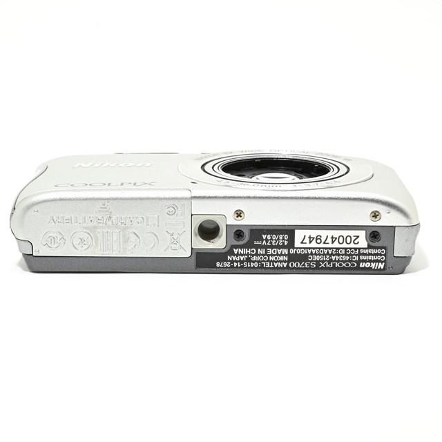 並品＞ Nikon デジタルカメラ COOLPIX S3700 シルバー｜光学8倍ズーム