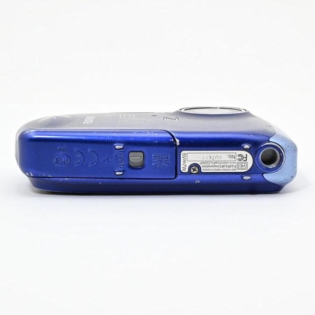 並品＞ FUJIFILM FinePix Z33WP｜防水コンパクトデジタルカメラ