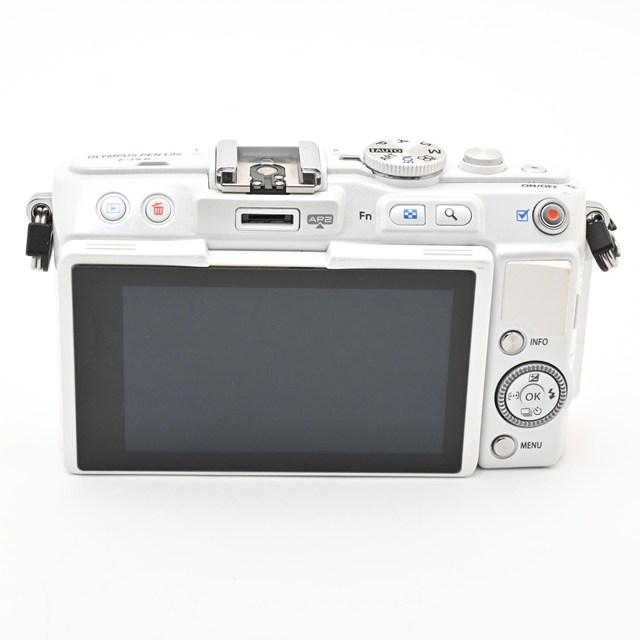 【美品】オリンパス OLYMPUS E-PL6 ダブル ホワイト 良品＞ OLYMPUS PEN Lite E-PL6 ダブルズームキット ホワイト｜ミラー