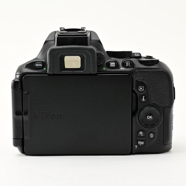 並品＞ Nikon デジタル一眼レフカメラ D5600 ボディ : Sunnys-Camera