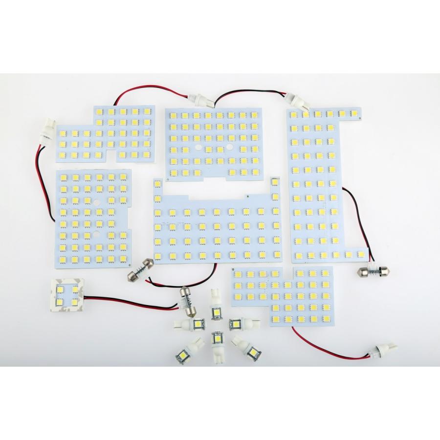 トヨタ ノア ヴォクシー 70 75系 大型センター車 前 後期 Ledルームランプ 室内灯 3チップsmd採用で合計8発 簡単取付 内張りツール付き Ledroomlamp W138 Sunpie 通販 Yahoo ショッピング
