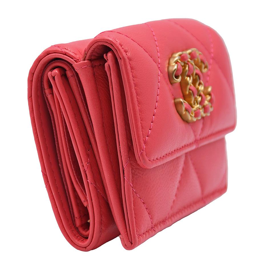 シャネル 三つ折り 財布 ラムスキン スモールフラップウォレット シャネル19 CHANEL シャネル 三つ折り財布 19スモール フラップウォレット ピンク