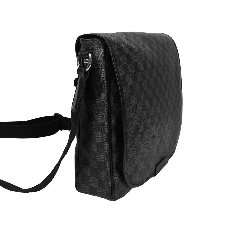 LOUIS VUITTON（ルイ・ヴィトン） ダミエグラフィット ダニエルMM