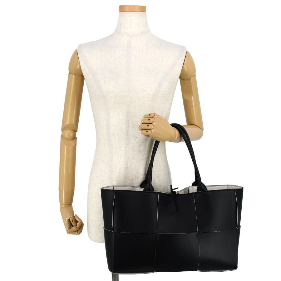 ボッテガヴェネタ BOTTEGA VENETA マキシイントレチャート ミディアム アルコ トートバッグ ブラック ホワイト 黒 白 ポーチ付き ハンドバッグ 609175 | BOTTEGA VENETA | 08