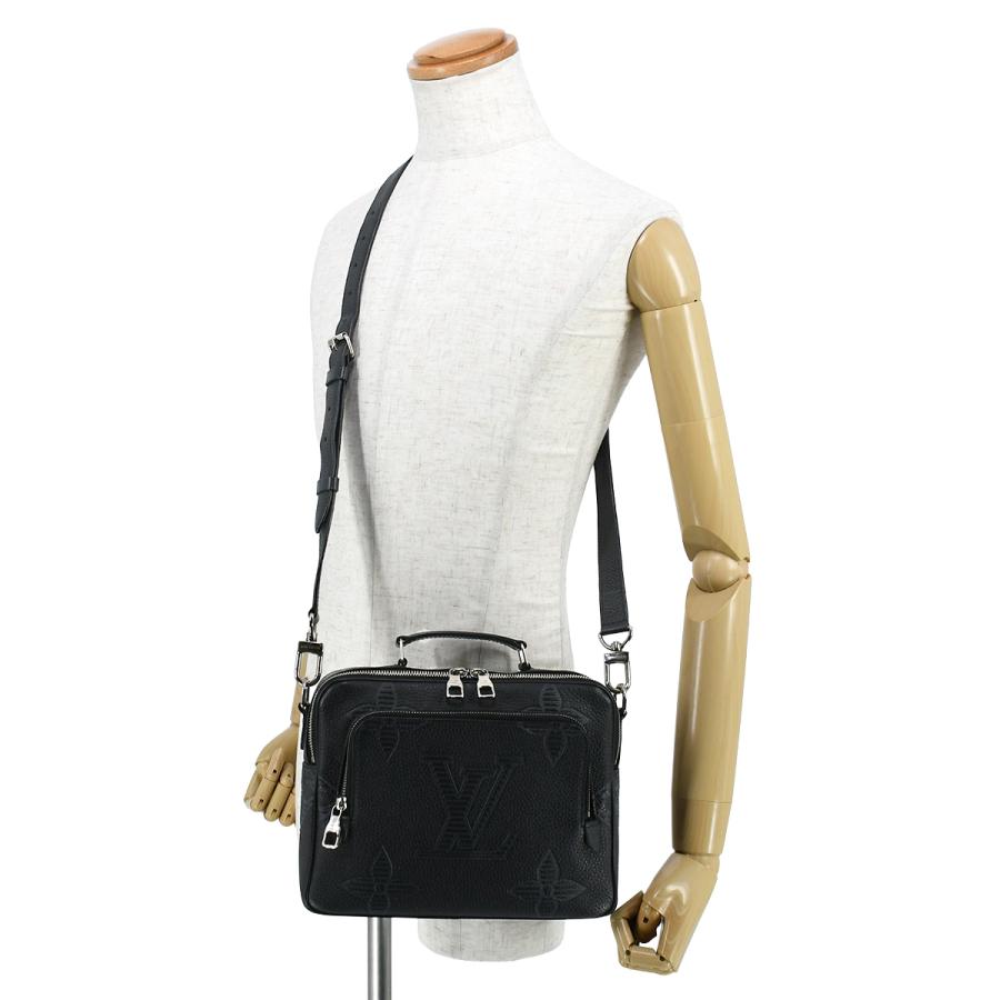 極美品　ルイヴィトン　ジャイアントモノグラム　ケース LOUIS VUITTON（ルイ・ヴィトン） モノグラムジャイアント トリヨン