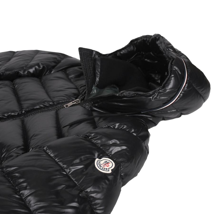 MONCLER（モンクレール） ダウンジャケット フーディー ダウンパーカー