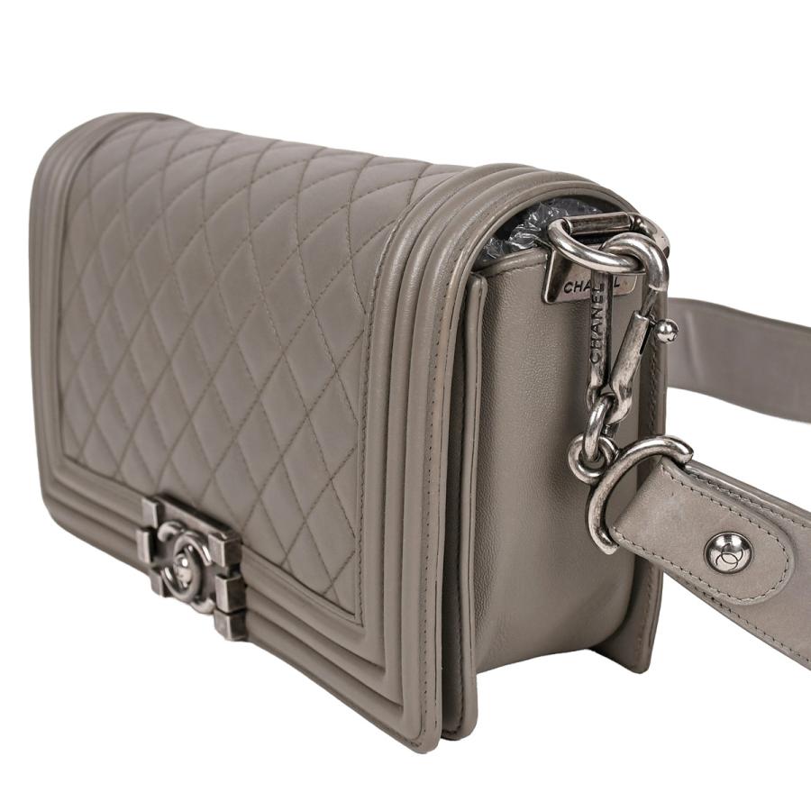 シャネル CHANEL ボーイシャネル 25 マトラッセ チェーン ショルダーバッグ レディース レザー グレー シルバー金具 A67086