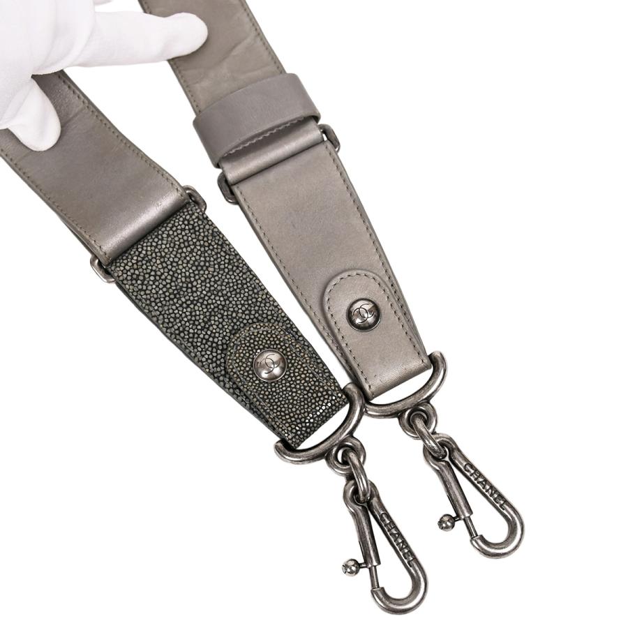 シャネル CHANEL ボーイシャネル 25 マトラッセ チェーン ショルダーバッグ レディース レザー グレー シルバー金具 A67086