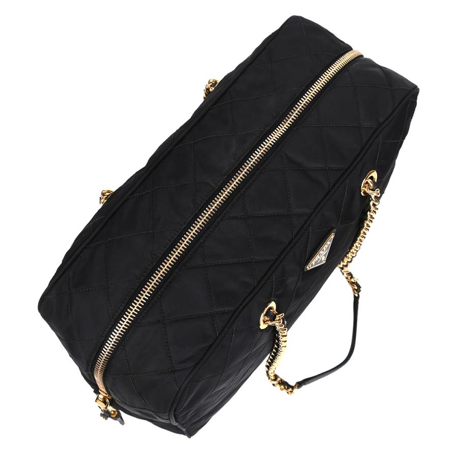 PRADA トートバッグ チェーン キルティング トライアングル 黒 ナイロン PRADA（プラダ） トライアングルロゴ キルティング チェーン トート