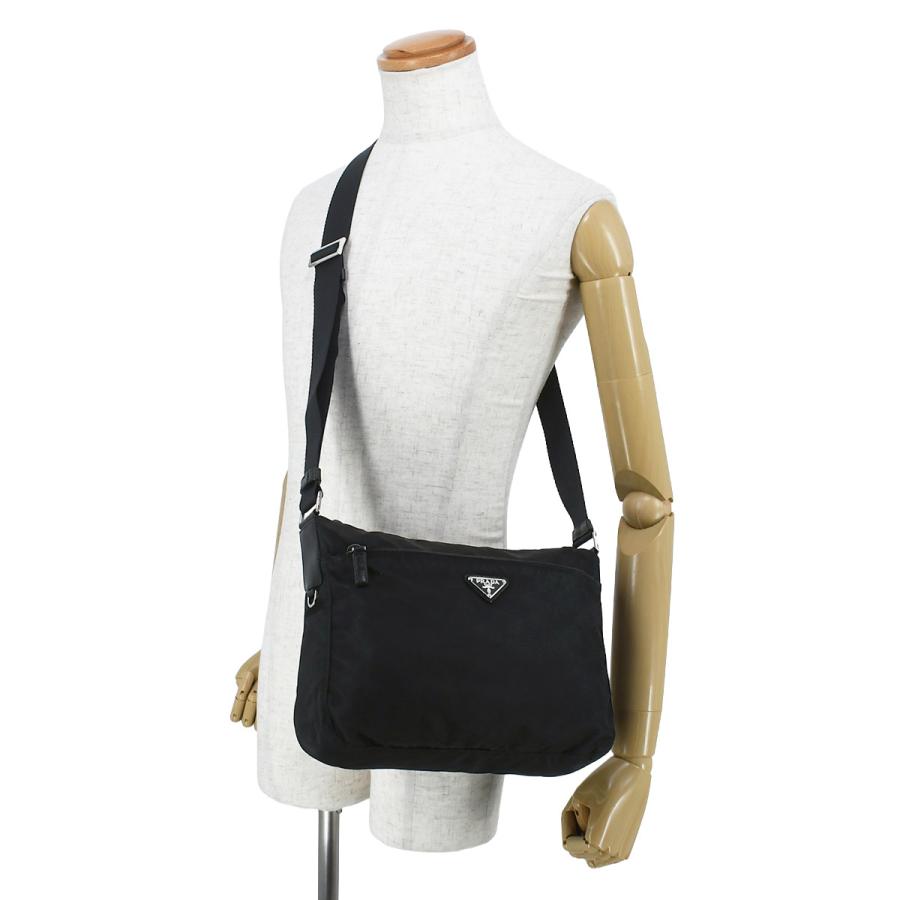 PRADA（プラダ） トライアングルロゴ ショルダーバッグ クロスボディ