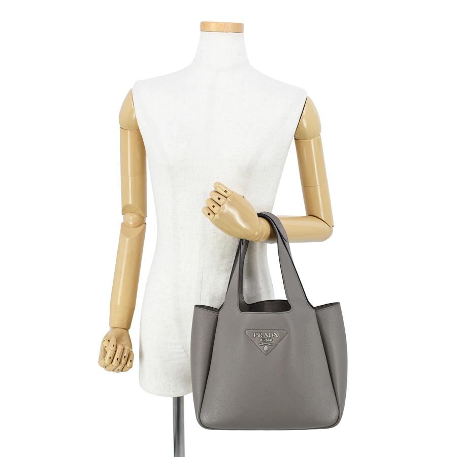 PRADA（プラダ） スモール レザー トートバッグ ハンドバッグ 
