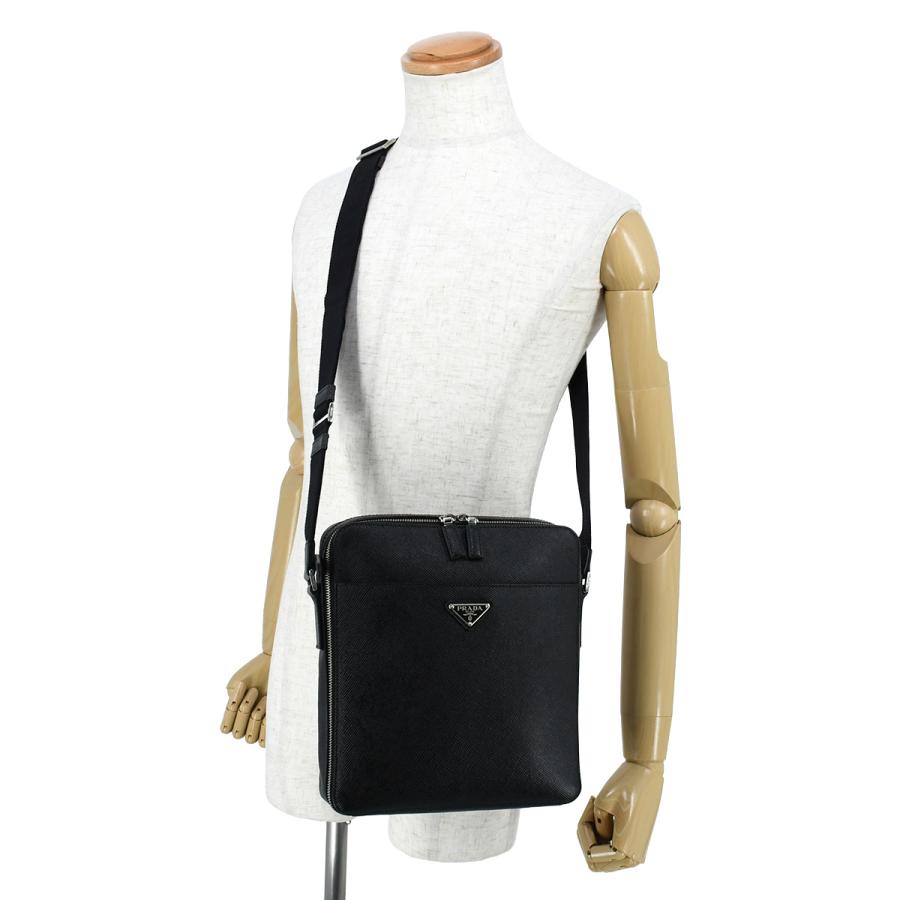 PRADA（プラダ） トライアングルロゴ ショルダーバッグ メッセンジャー