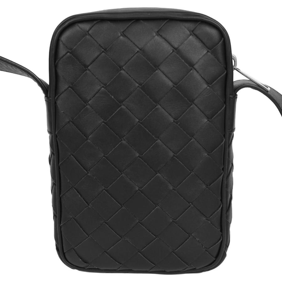 BOTTEGA VENETA イントレチャート ポーチショルダーバッグ　黒 BOTTEGA VENETA（ボッテガ・ヴェネタ） イントレチャート ショルダー
