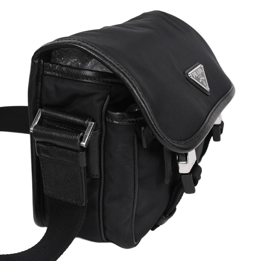 PRADA（プラダ） PRADA Re-Nylon トライアングルロゴ ショルダーバッグ