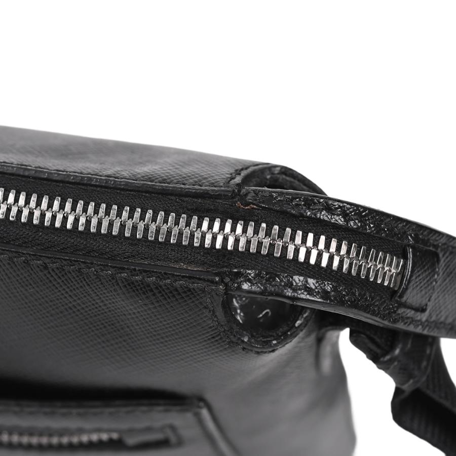 PRADA（プラダ） トライアングルロゴ ショルダーバッグ メッセンジャー