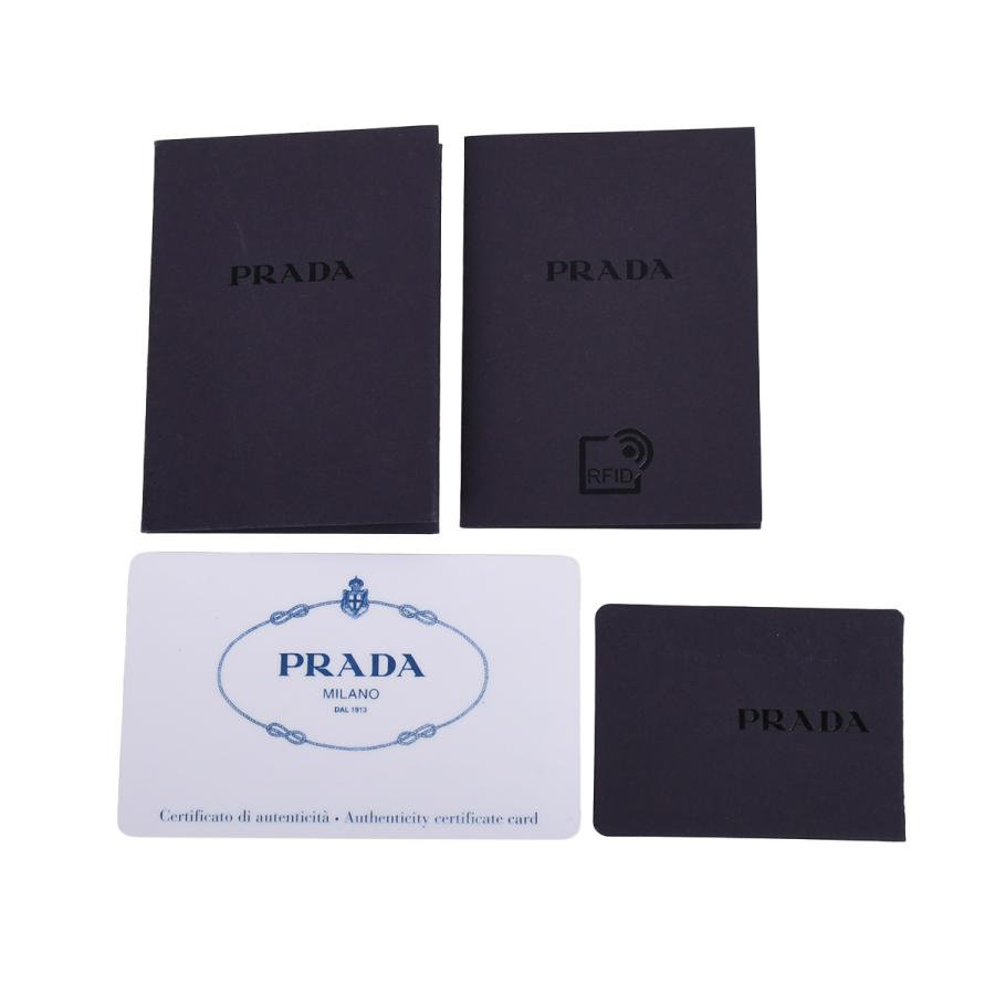 PRADA（プラダ） トライアングルロゴ ショルダーバッグ メッセンジャー