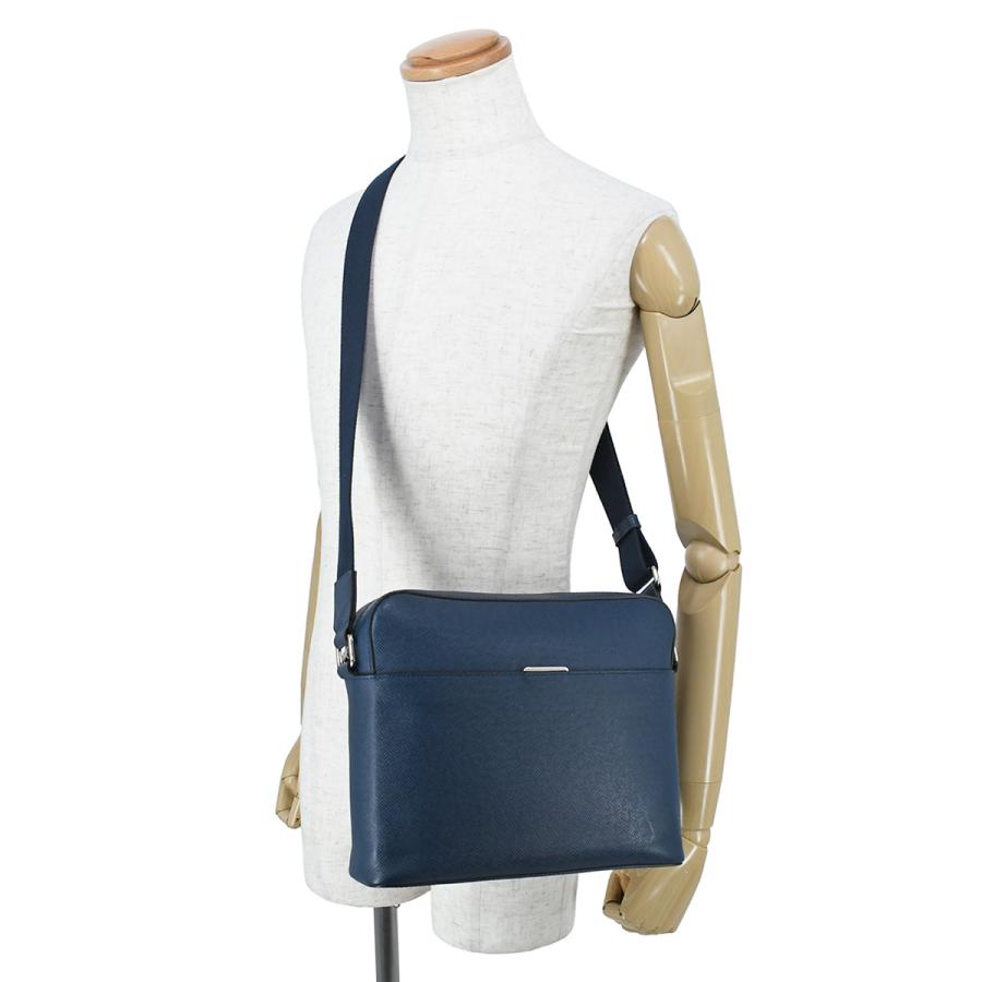 LOUIS VUITTON（ルイ・ヴィトン） タイガ アントン メッセンジャーPM 