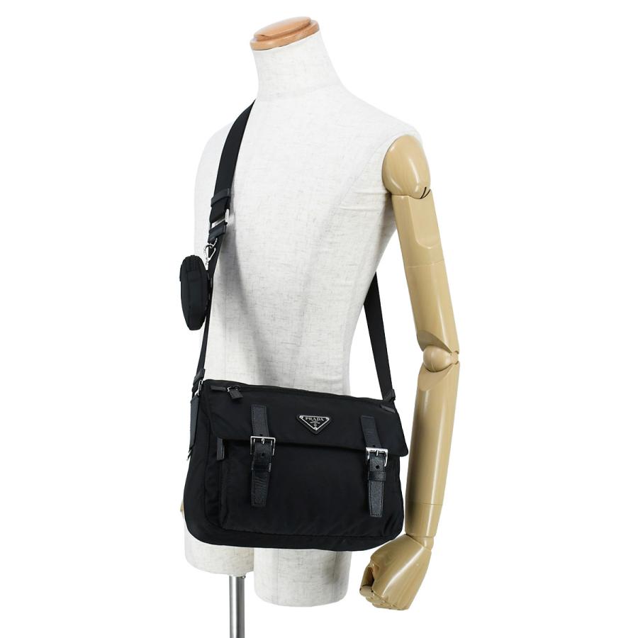 PRADA（プラダ） PRADA Re-Nylon トライアングルロゴ ショルダーバッグ 