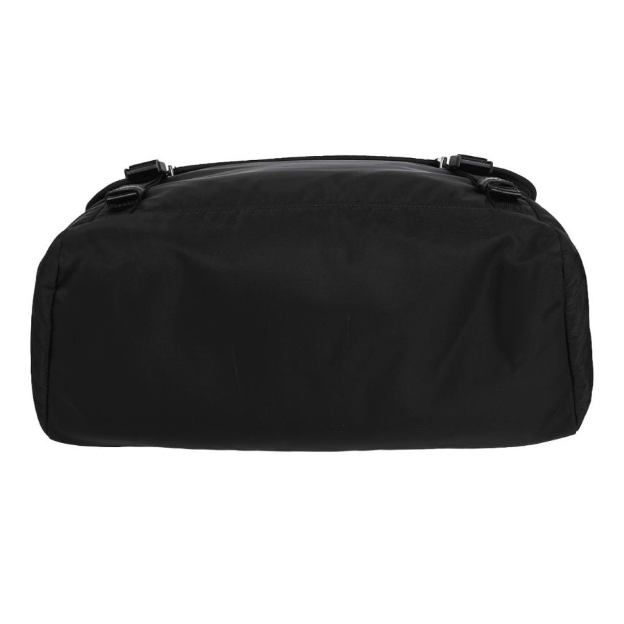 PRADA（プラダ） PRADA Re-Nylon トライアングルロゴ ショルダーバッグ