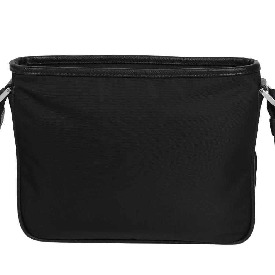 PRADA（プラダ） トライアングルロゴ ショルダーバッグ 斜め掛け