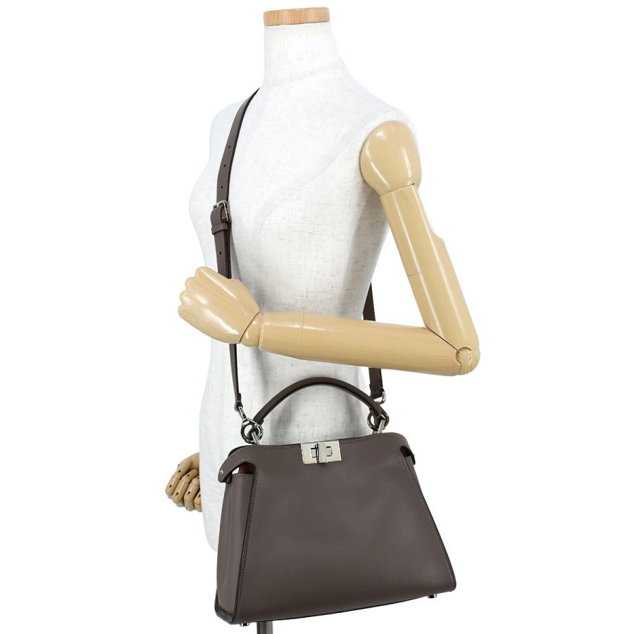 FENDI（フェンディ） ピーカブー アイコニック エッセンシャリー