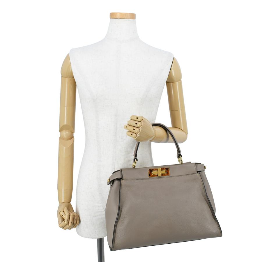 FENDI（フェンディ） ピーカブー ミディアム 2way ハンドバッグ