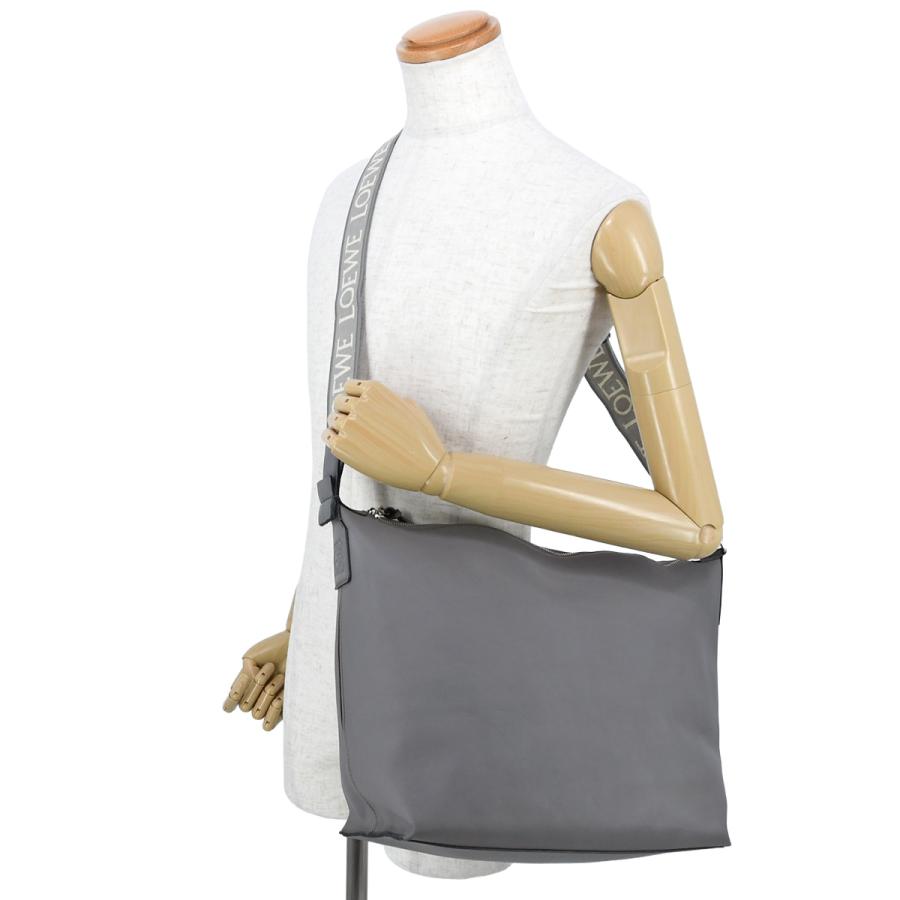 ロエベ　キュービィバックミディアム LOEWE（ロエベ） キュービィ クロスボディバッグ ミディアム