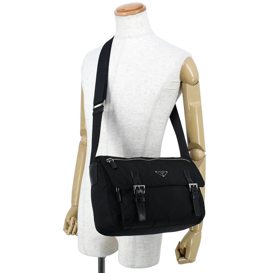 PRADA（プラダ） トライアングルロゴ ショルダーバッグ メッセンジャー