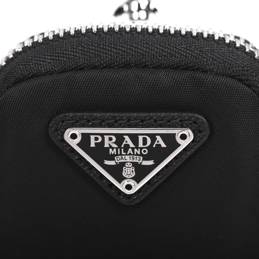 PRADA（プラダ） トライアングル ミニポーチ キーホルダー コイン