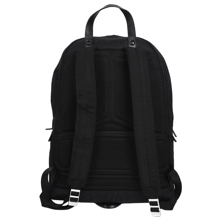 PRADA（プラダ） トライアングルロゴ Re-Nylon バックパック リュック