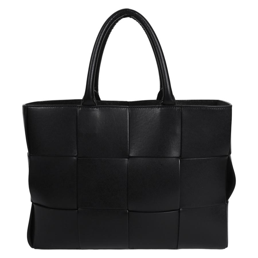 BOTTEGA VENETA（ボッテガ・ヴェネタ） マキシ イントレチャート