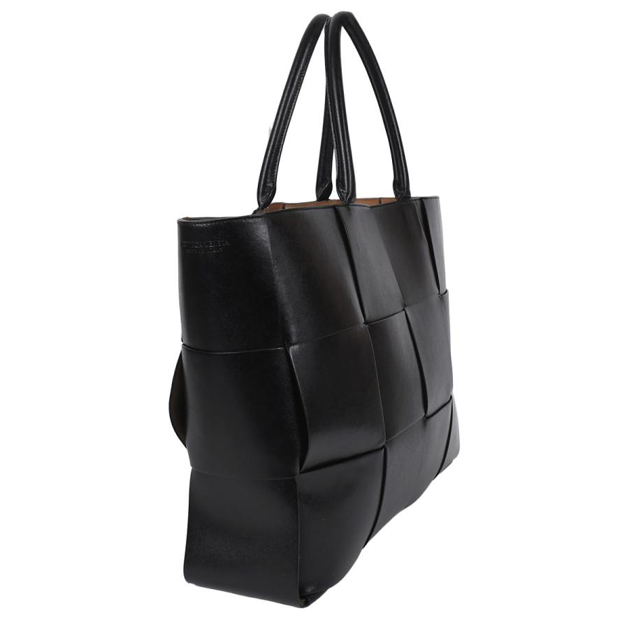 BOTTEGA VENETA（ボッテガ・ヴェネタ） マキシイントレチャート アルコ