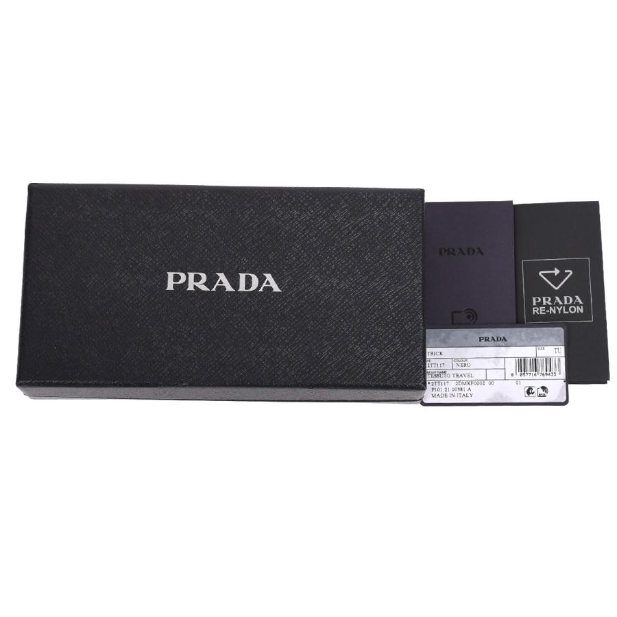 PRADA（プラダ） トライアングルロゴ ポーチ コインケース キーリング