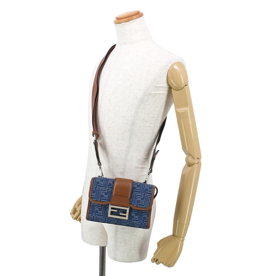 FENDI（フェンディ） ダブル バゲット ショルダーバッグ クロスボディ