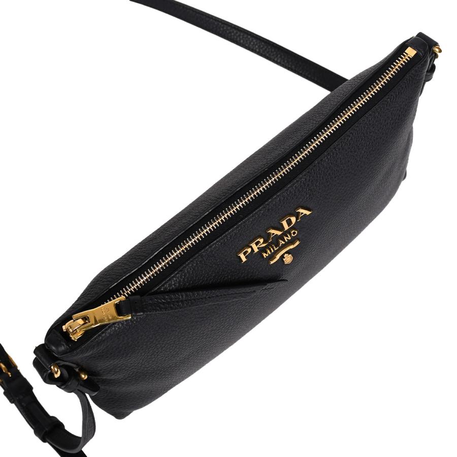 PRADA（プラダ） ロゴ金具 ショルダーバッグ クロスボディ 斜め掛け