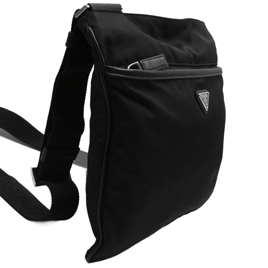 美品　PRADA プラダ 2VH053 サコッシュ斜め掛けショルダーバッグ　黒 PRADA（プラダ） ショルダーバッグ トライアングルロゴ メンズ