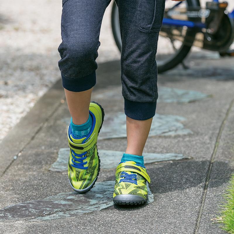 ジュニア スニーカー 破れにくい 丈夫な靴 ガチ強 アサヒ J032 イエロー アサヒシューズ直営店 通販 Paypayモール