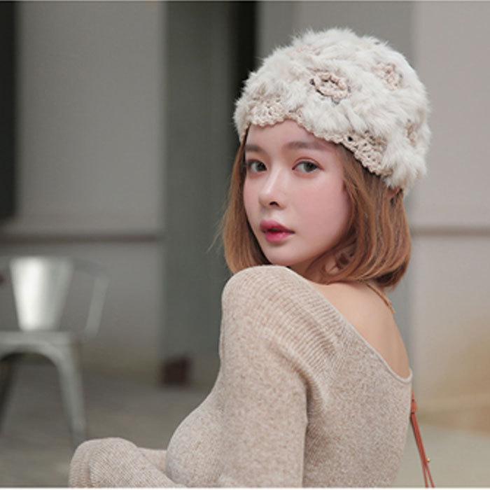 ニット帽 帽子 白 ホワイト ファー かぎ編み フラワー 花 秋 冬 おしゃれ レディース 79 Sun Rutile 通販 Yahoo ショッピング