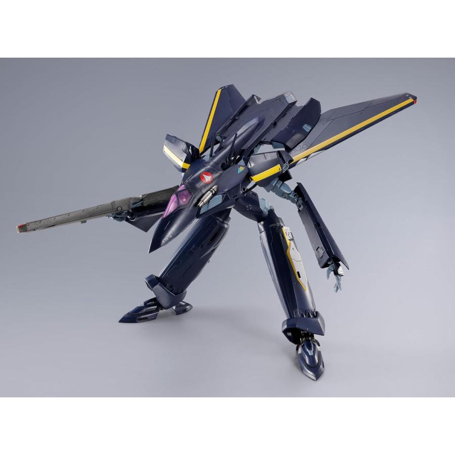 DX超合金 マクロス7 VF-17S ナイトメアステルスバルキリー(ガムリン