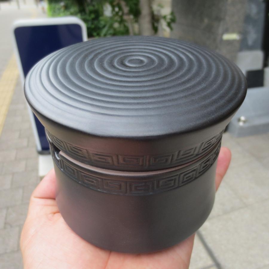 灰皿 蓋付き ブラック 陶器製 おしゃれ 分割 セパレート ふたも灰皿に