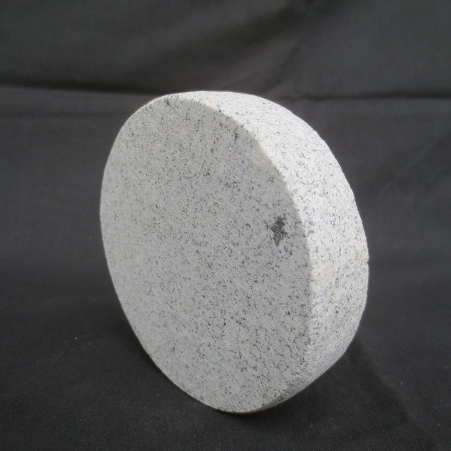 円形 板石 石板 平板 白みかげ石 直径約9.6cm 台座 花器 茶器 台石