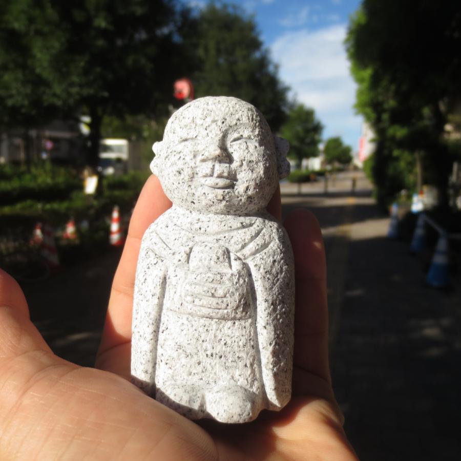 地蔵 小さい おじぞうさん おじぞうさま かわいい 癒しのお地蔵さん 置物 地蔵菩薩 仏像 彫刻品 みかげ石 Gz51 送料無料 Gz 051 石材店サンソー 通販 Yahoo ショッピング