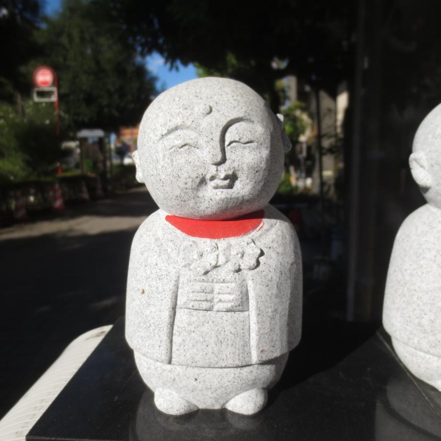 小さい お地蔵さん おじぞうさん おじぞうさま かわいい 癒しのお地蔵
